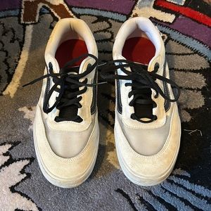 Vans wayvee true white black size 9